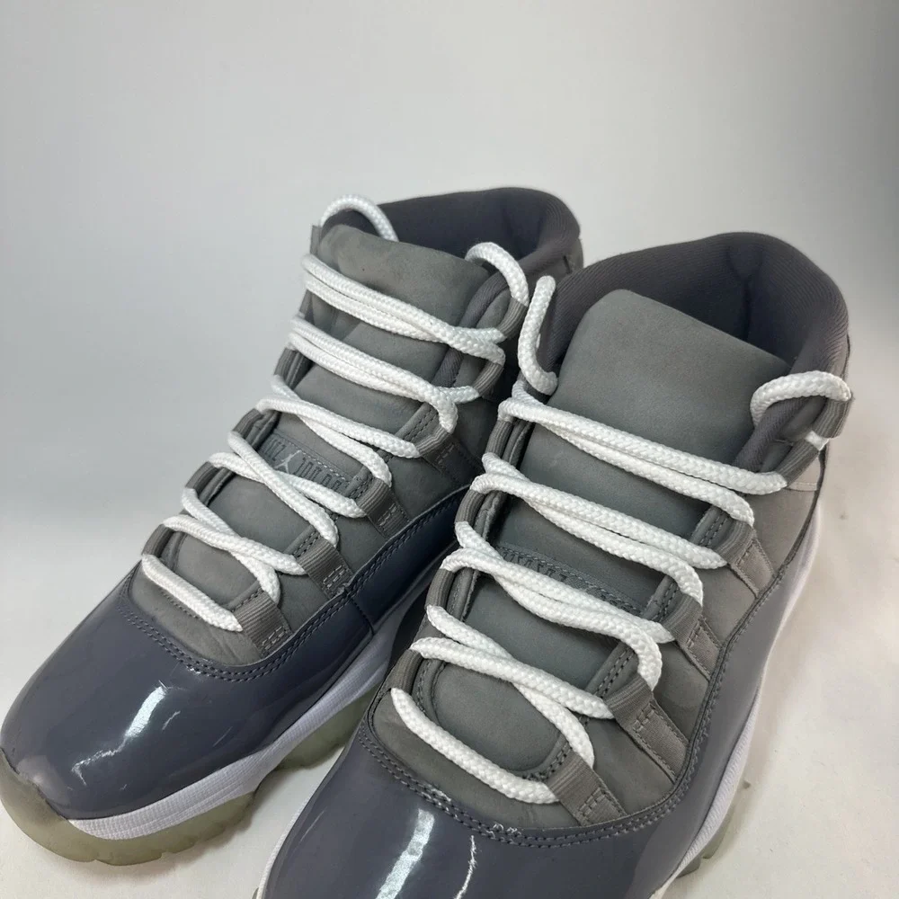 Air Jordan 11 Retro Cool Grey CT8012-005 Men's Size 8.5 Gray White 2021